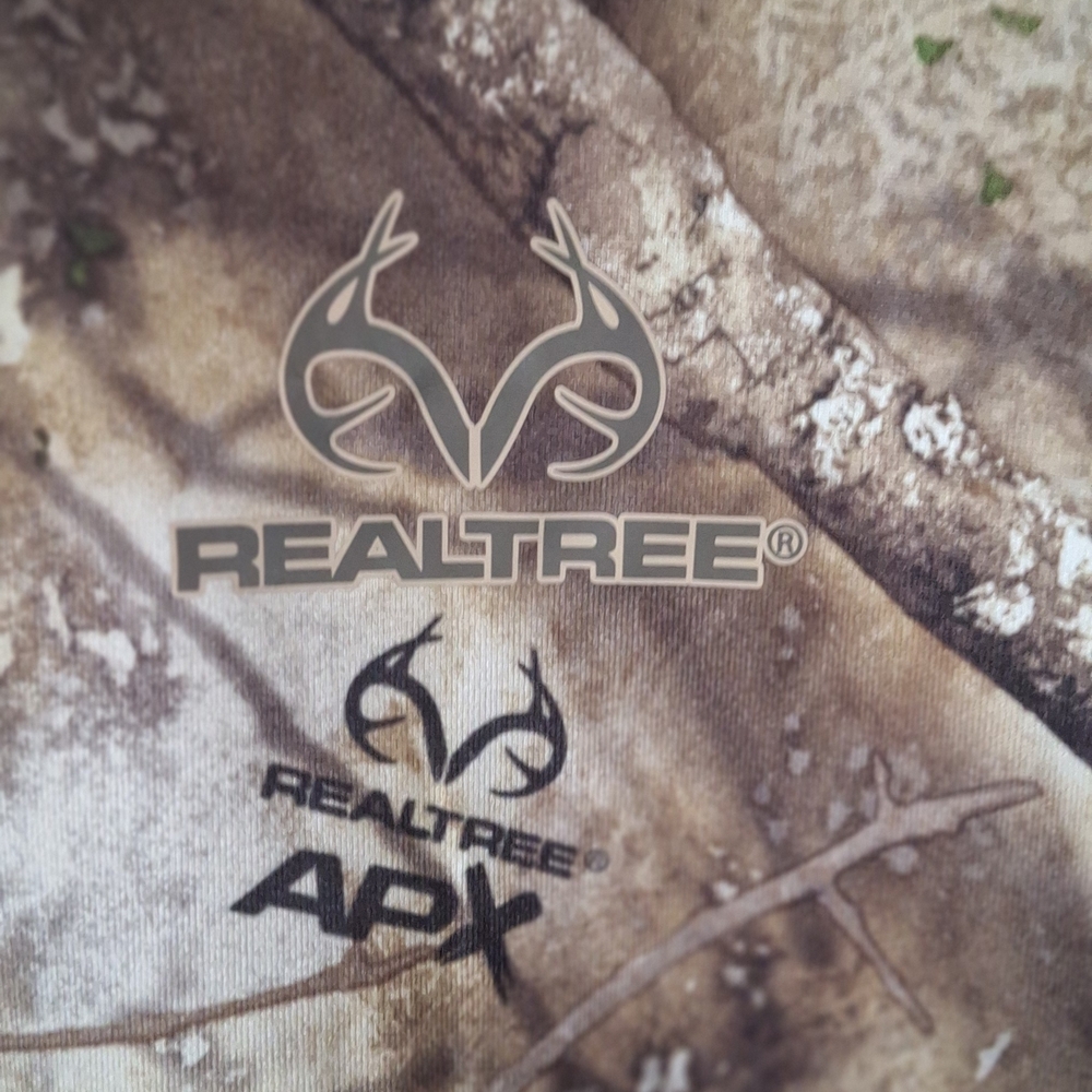 Realtree Forest Camo Long Sleeve Shirt - Picture 5 of 11